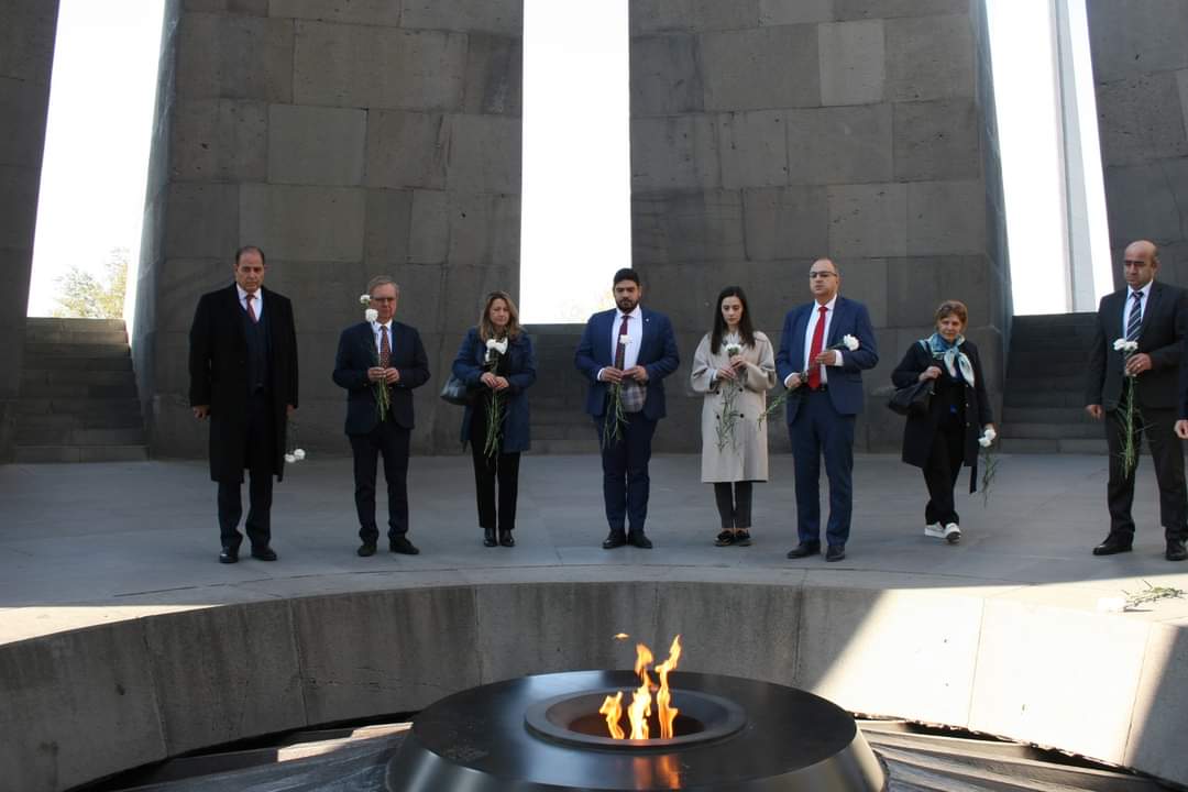 French MPs visit Armenian Genocide Memorial